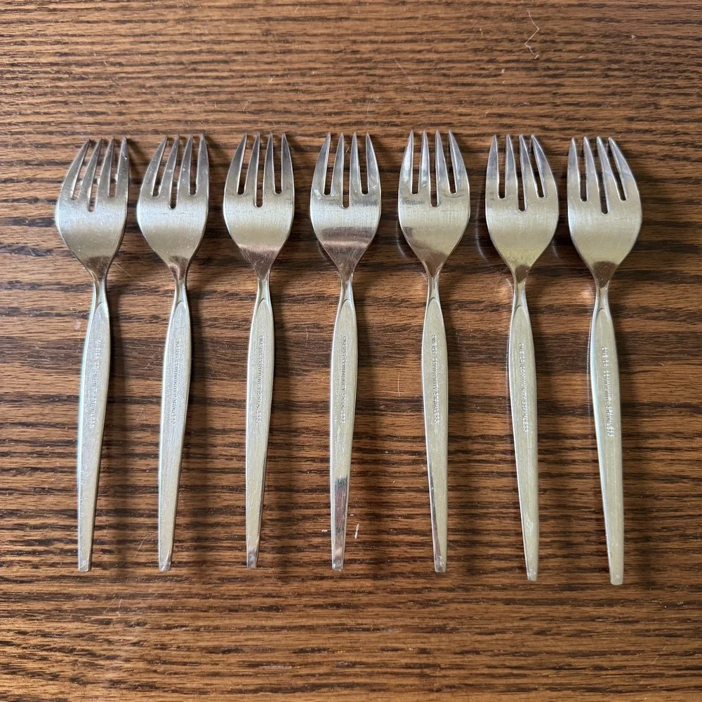 Vtg Oneida FROSTFIRE Community Stainless Steel Salad Forks Set of 7